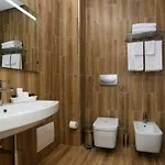 Emerald Boutique Отель Тирана