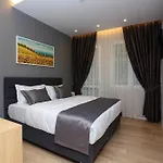 Emerald Boutique 4*