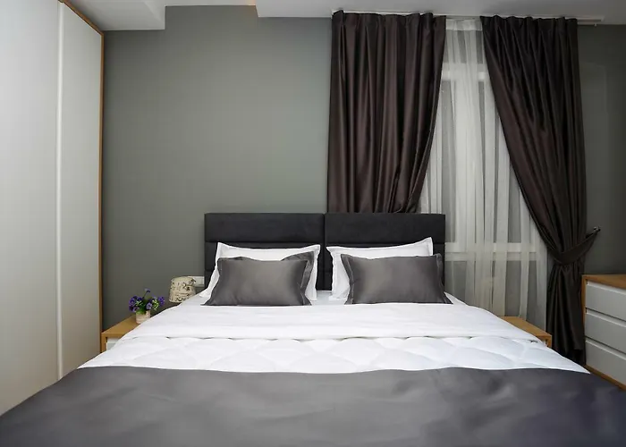 Hotel Emerald Boutique 4*